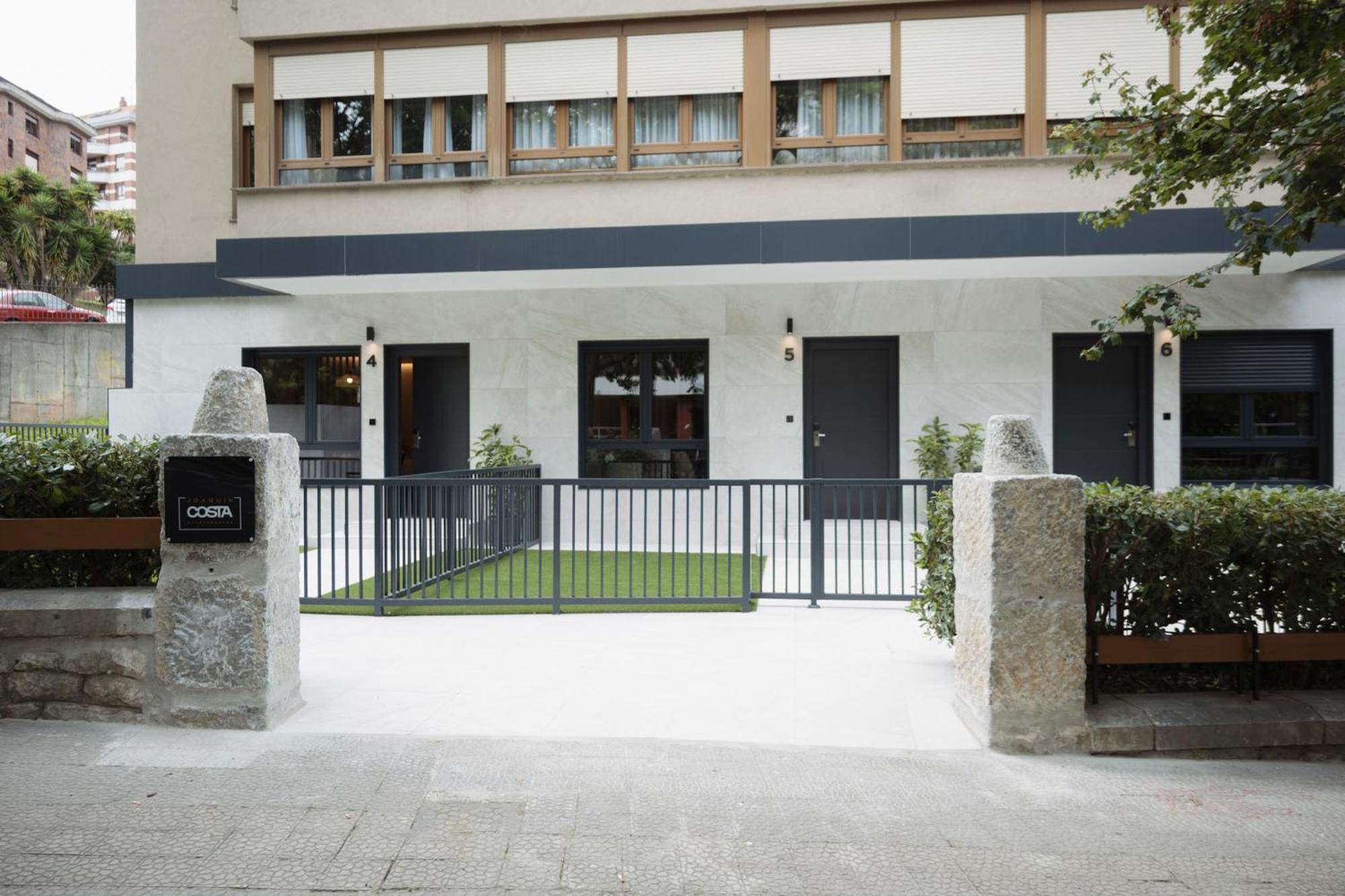 Apartamentos Joaquin Costa Santander Exteriör bild
