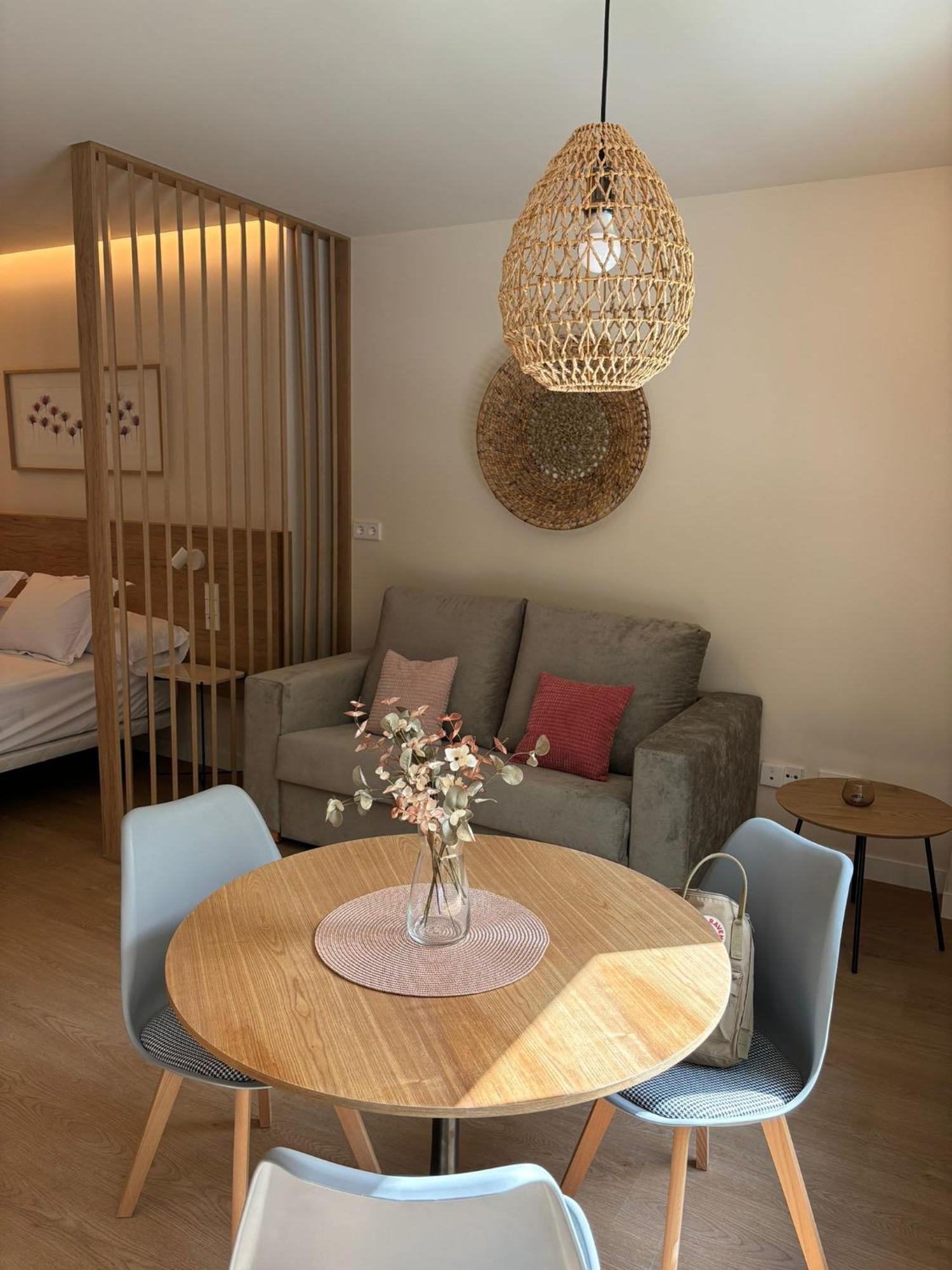 Apartamentos Joaquin Costa Santander Exteriör bild
