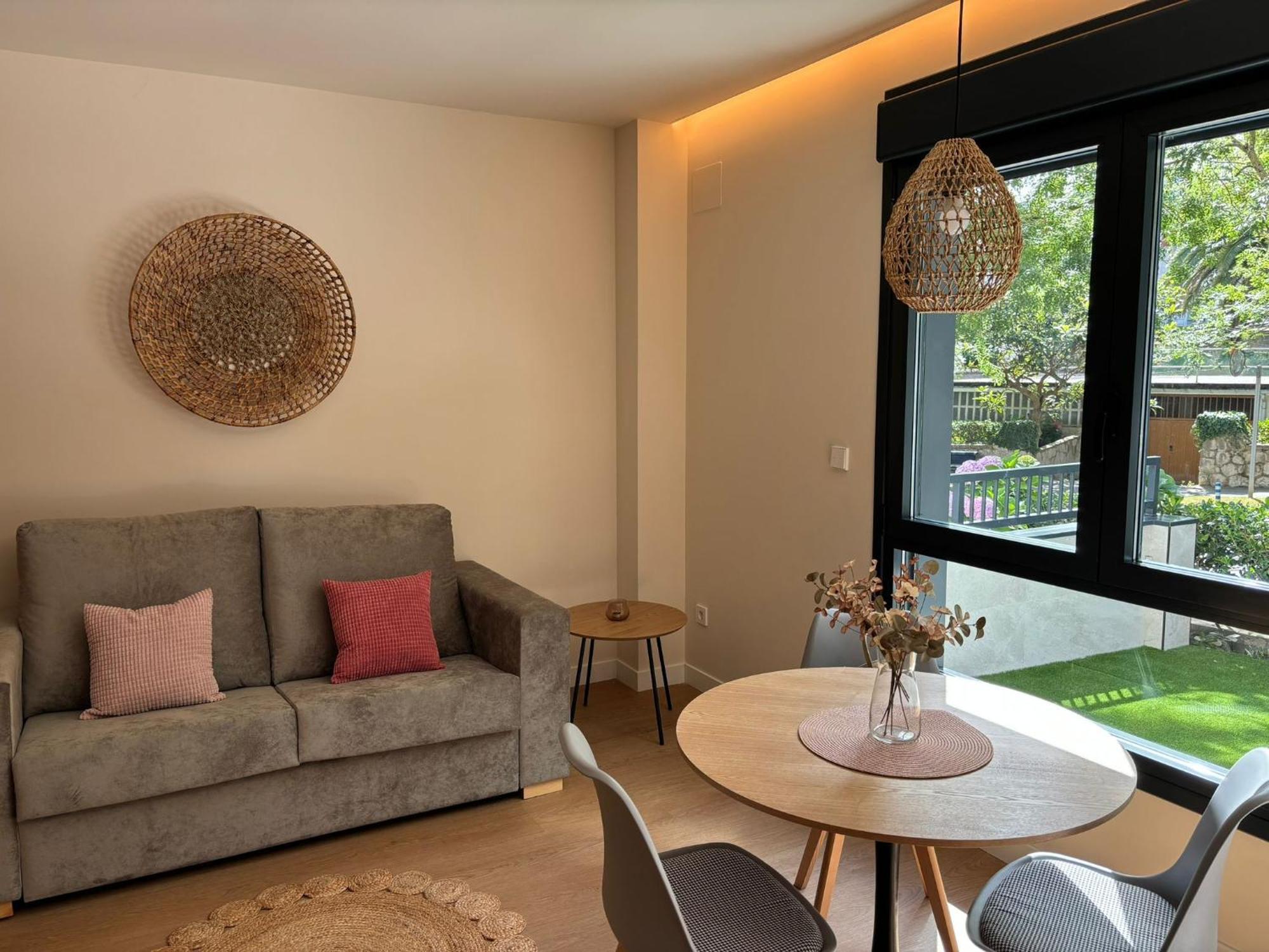 Apartamentos Joaquin Costa Santander Exteriör bild
