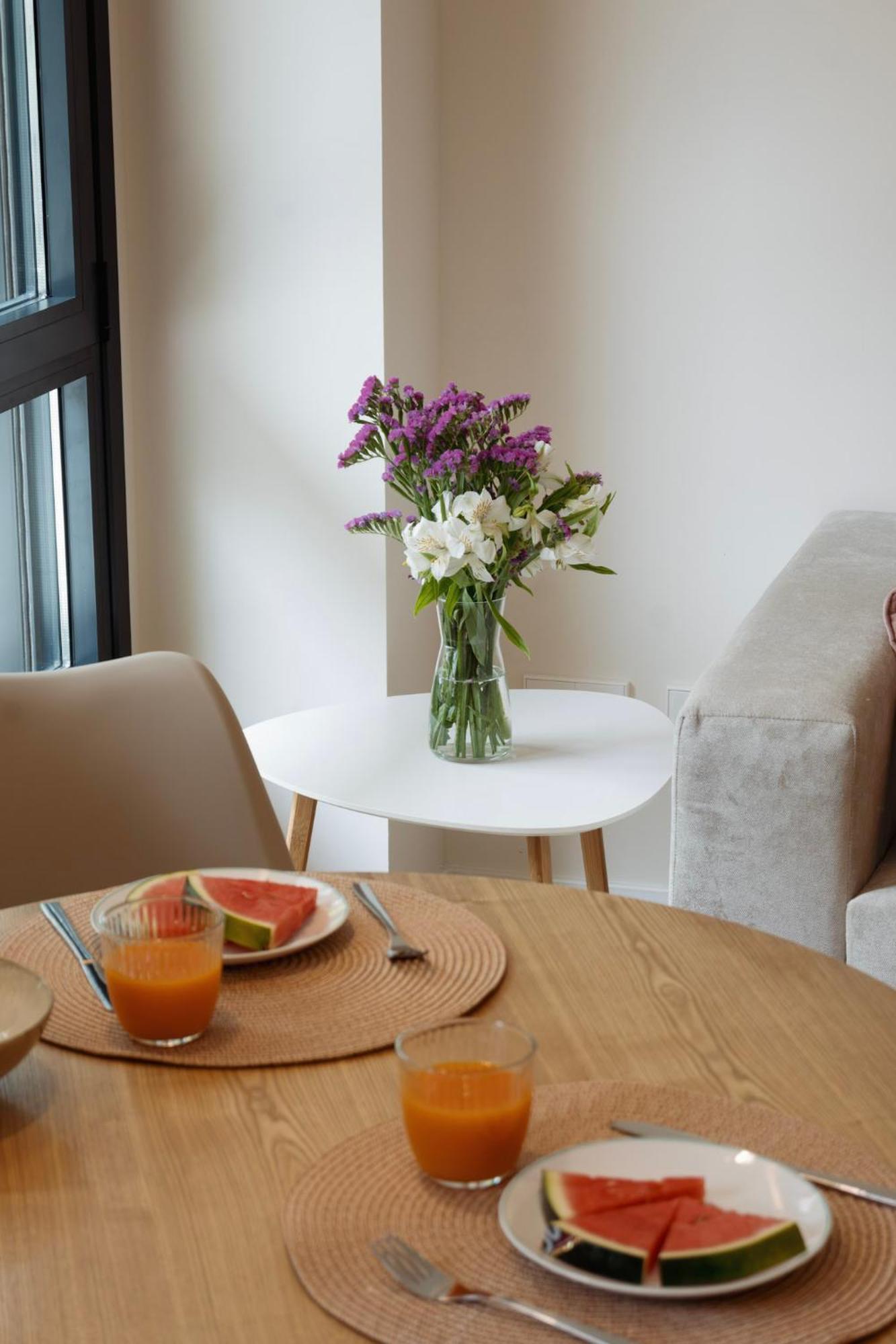 Apartamentos Joaquin Costa Santander Exteriör bild