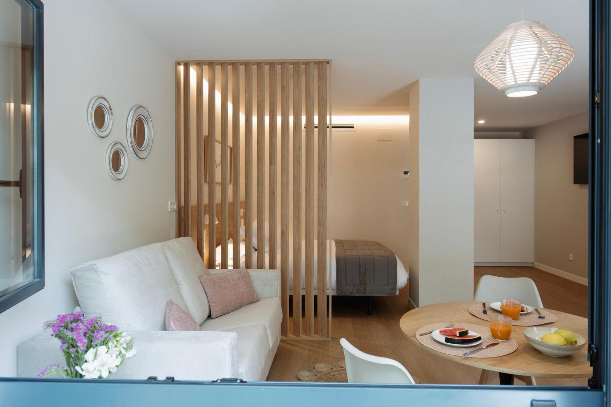 Apartamentos Joaquin Costa Santander Rum bild
