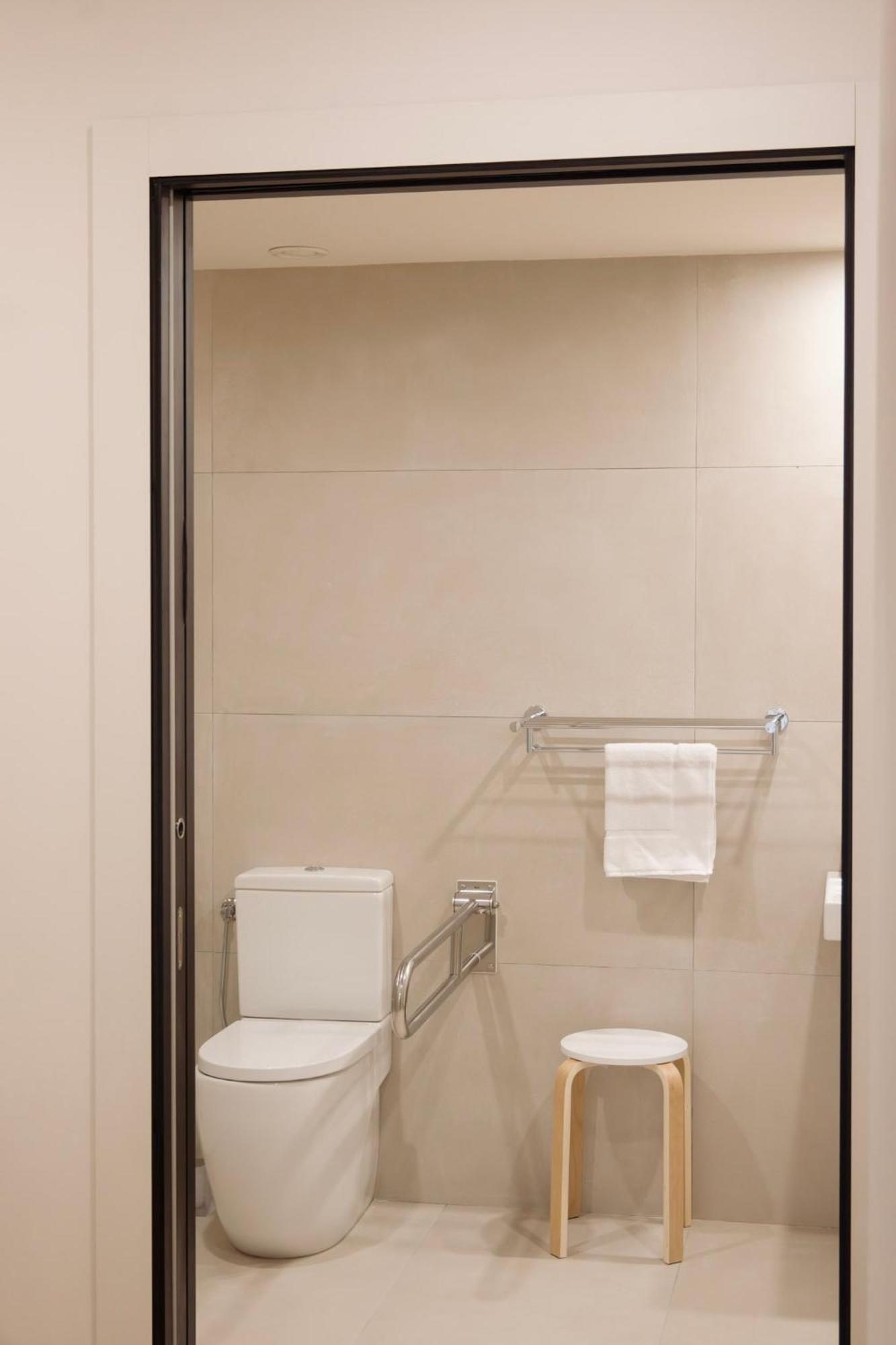 Apartamentos Joaquin Costa Santander Exteriör bild